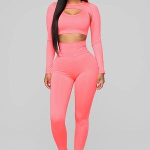 Stunna On The Track 3 Piece Set